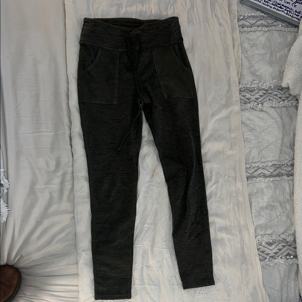 Women’s High-Rise Heathered Dark Olive Drawstring Jogger Pants
